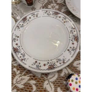 2 Claremont Fine Porcelain China Dinner Plate Japan Floral Vine Silver Rim White
